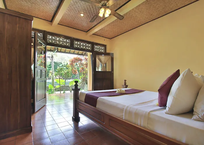 View 2* Ubud